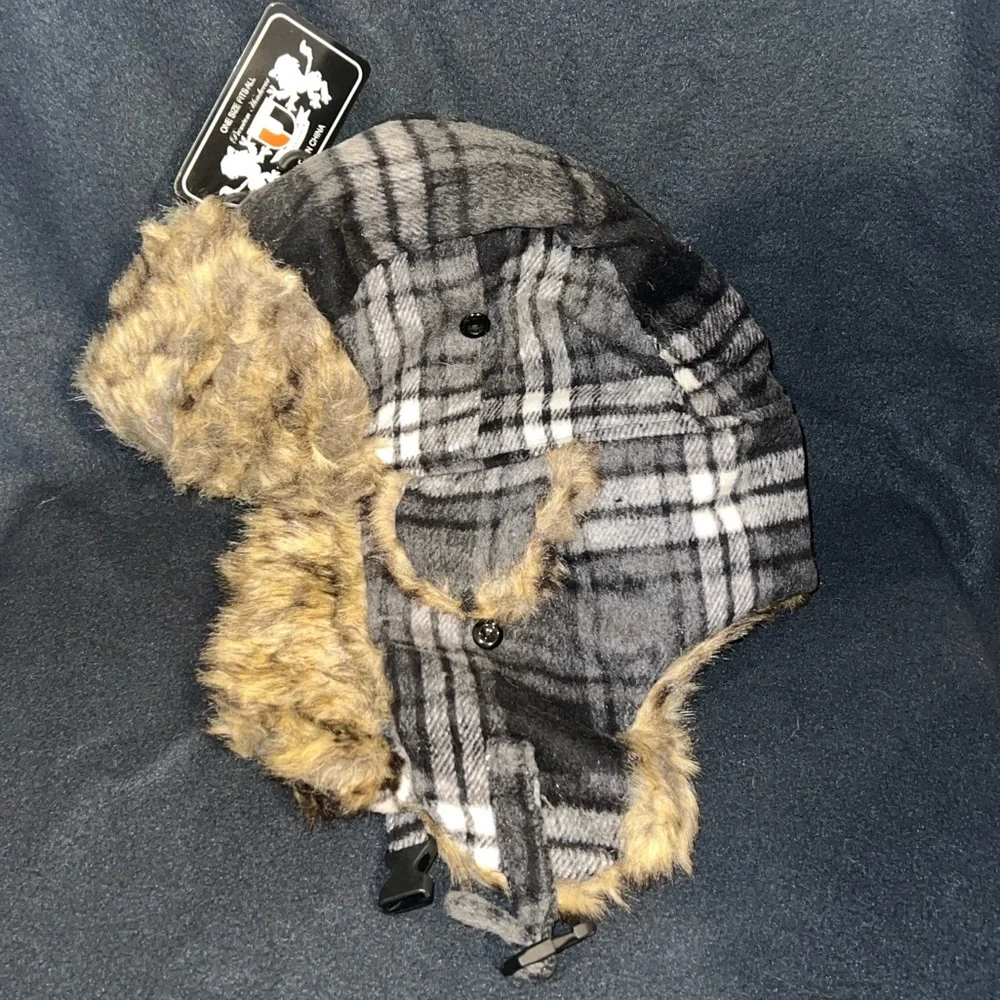 NWT Gray & Black Trooper Plaid Bomber faux fur Aviator Hat one size unisex